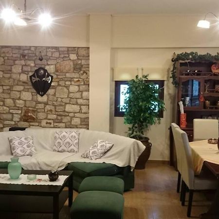 Villa Ria Kalavryta Ngoại thất bức ảnh
