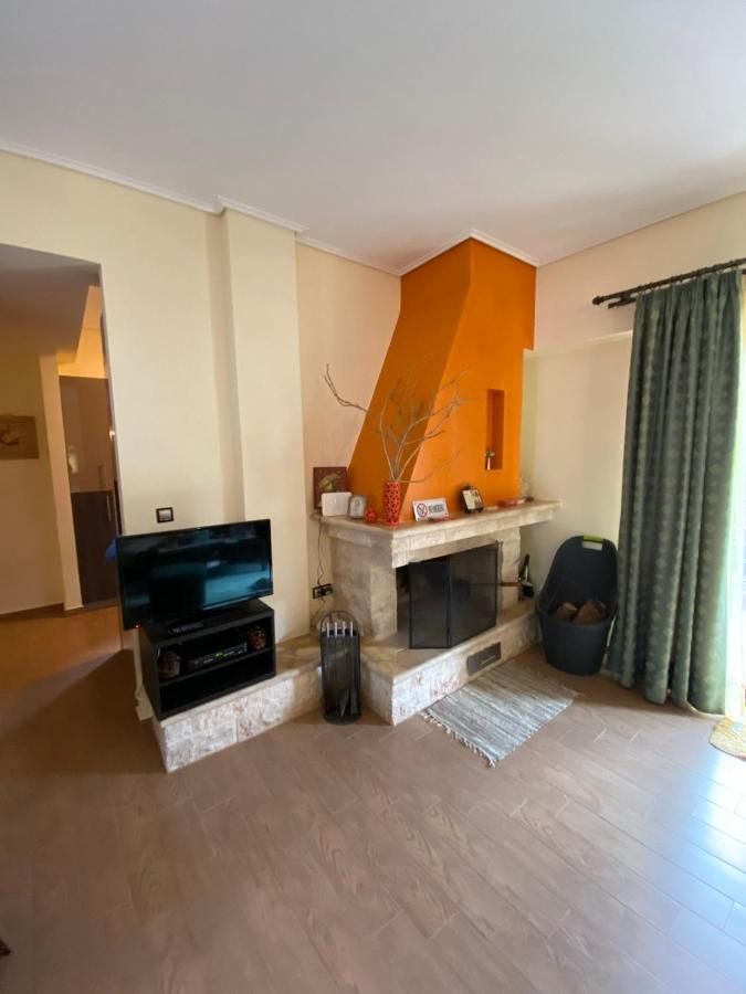 Villa Ria Kalavryta Ngoại thất bức ảnh